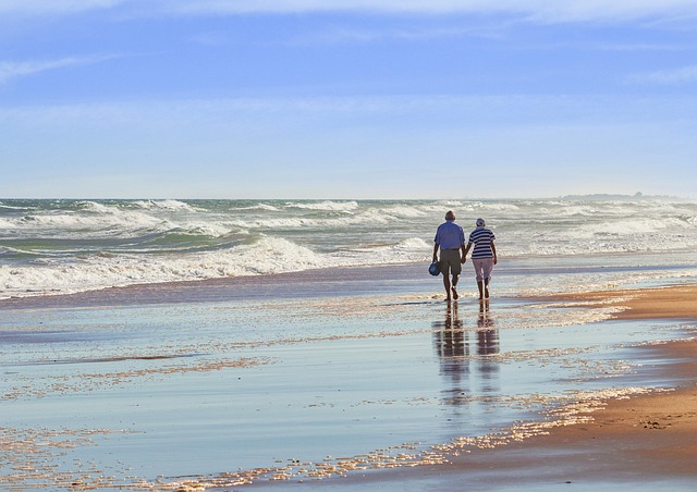 beach-7978126_640